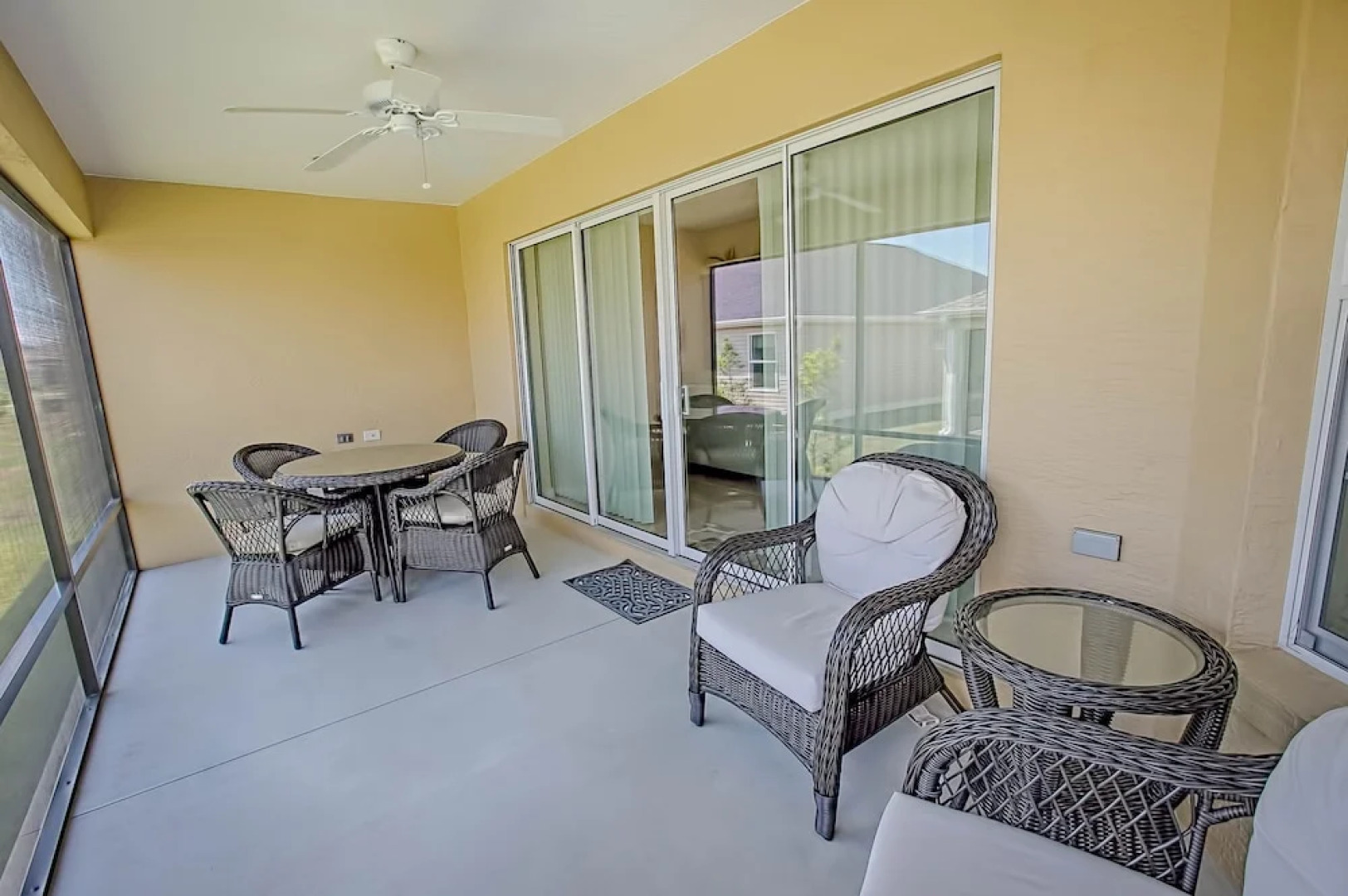 Yuma Place Home 3 Bedroom by The VIR Group