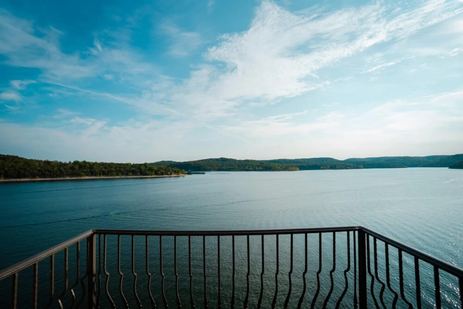 2 Bedroom Lake View Villa - Unit 301