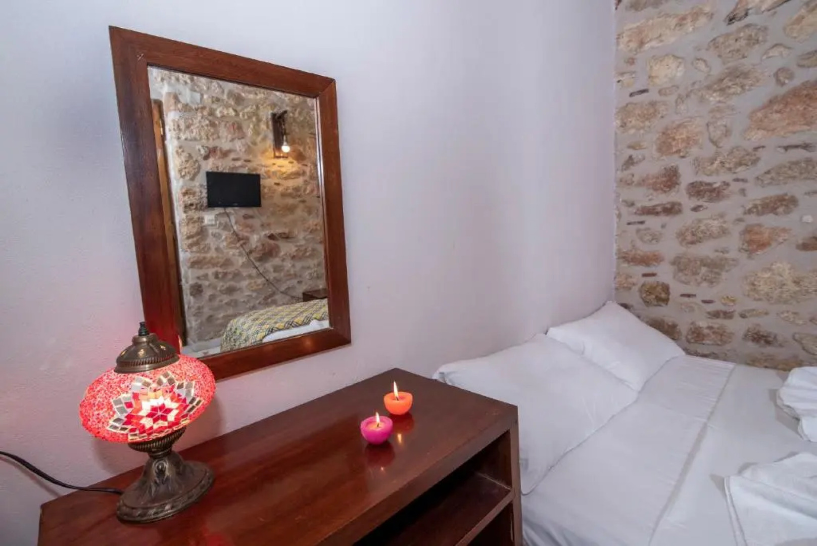 Aeolos Guesthouse