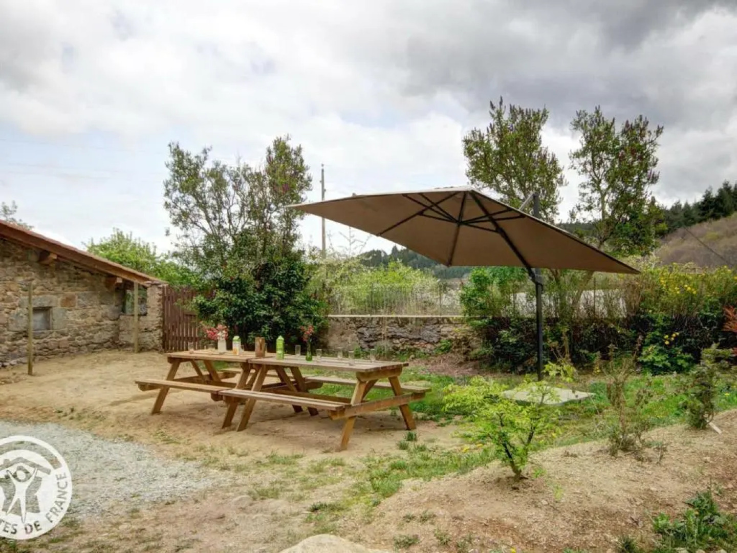 Gîte Saint-Didier-sur-Rochefort, 7 pièces, 12 personnes - FR-1-496-18