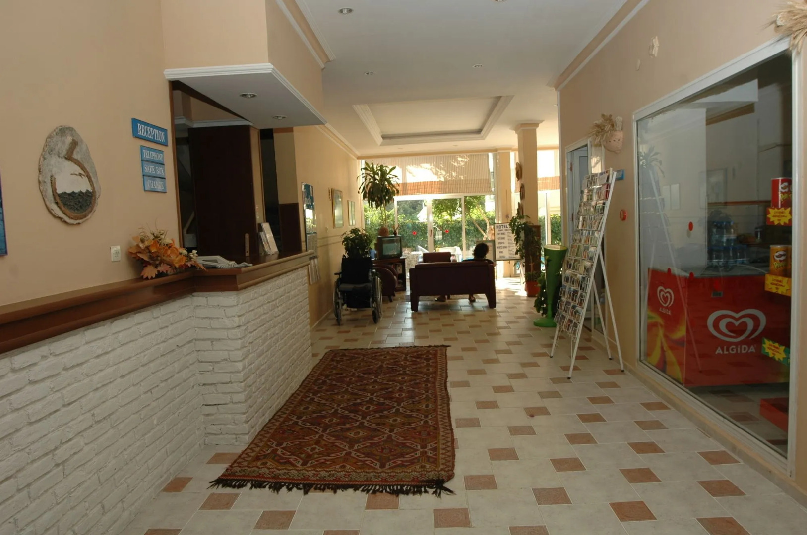 The S Apart & Suites Hotel