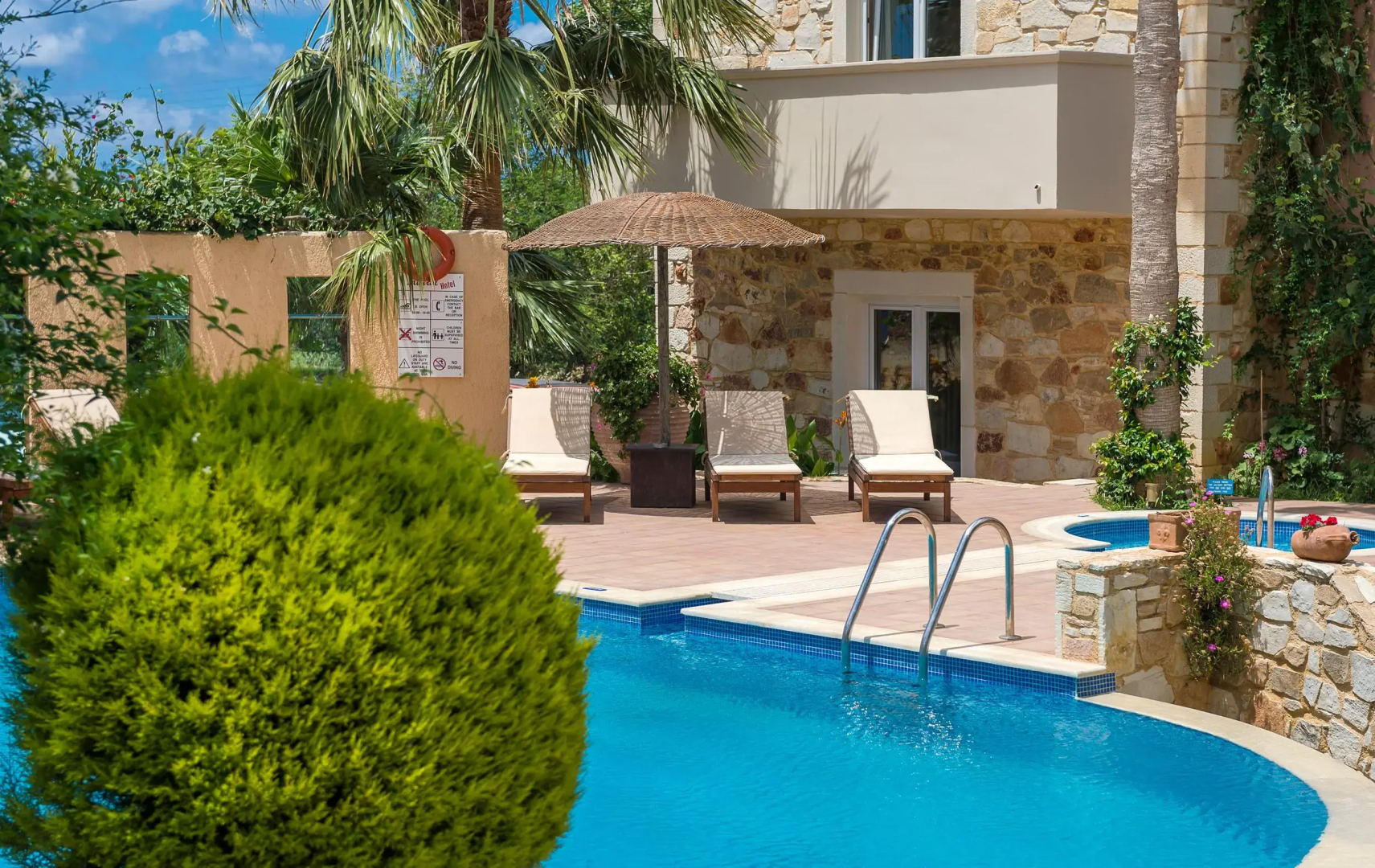 Mistral Hotel - Singles Only