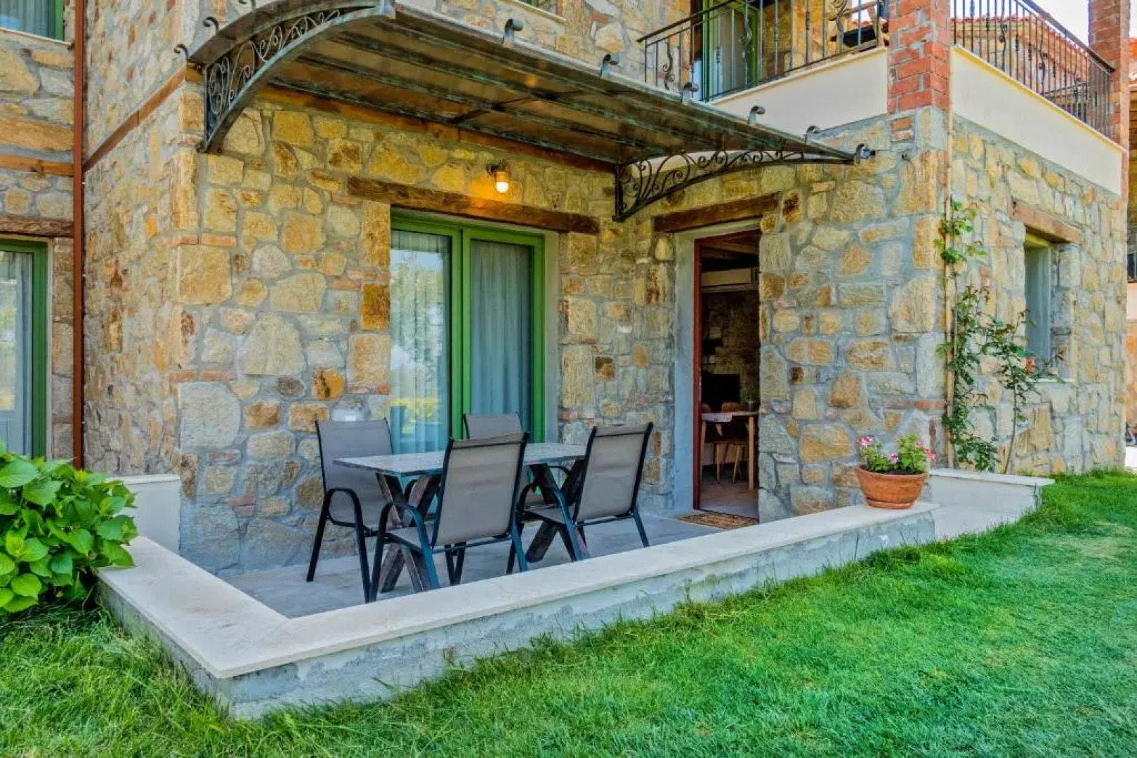 Mediterraneo Luxury Suites Halkidiki