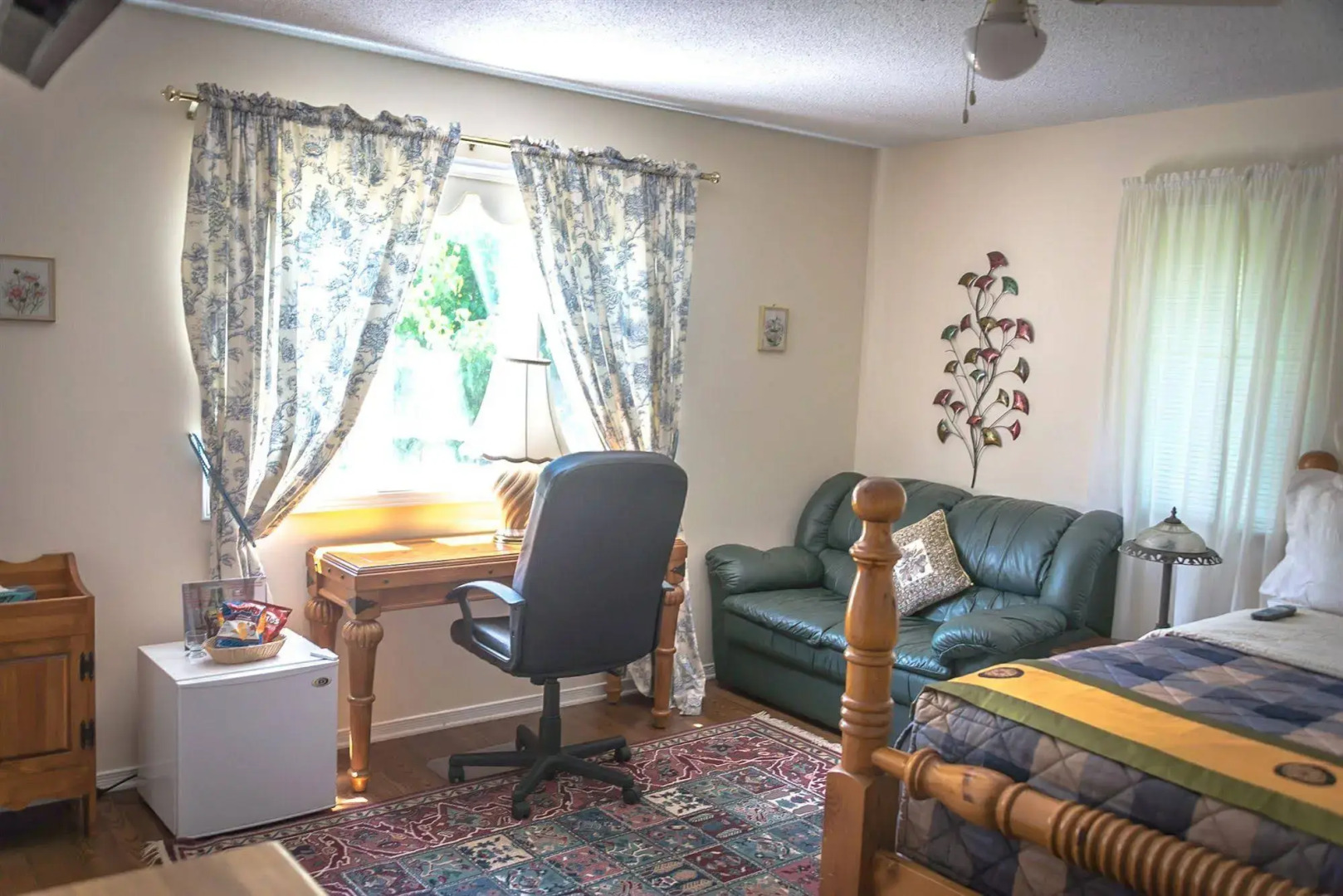 A La Villa Rivermead