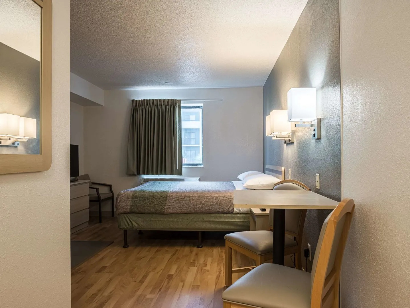 Studio 6 Miamisburg, OH - Dayton