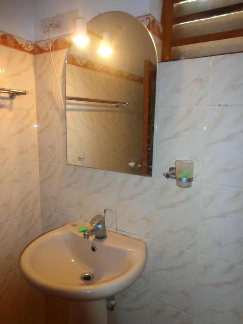 Peacock Tourist Rest