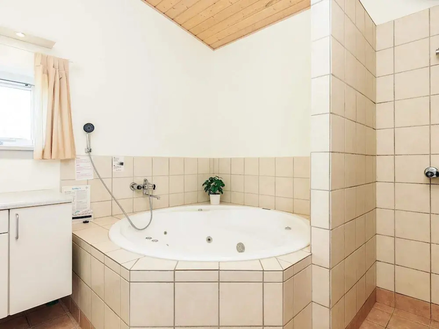 8 Person Holiday Home in Faaborg-by Traum