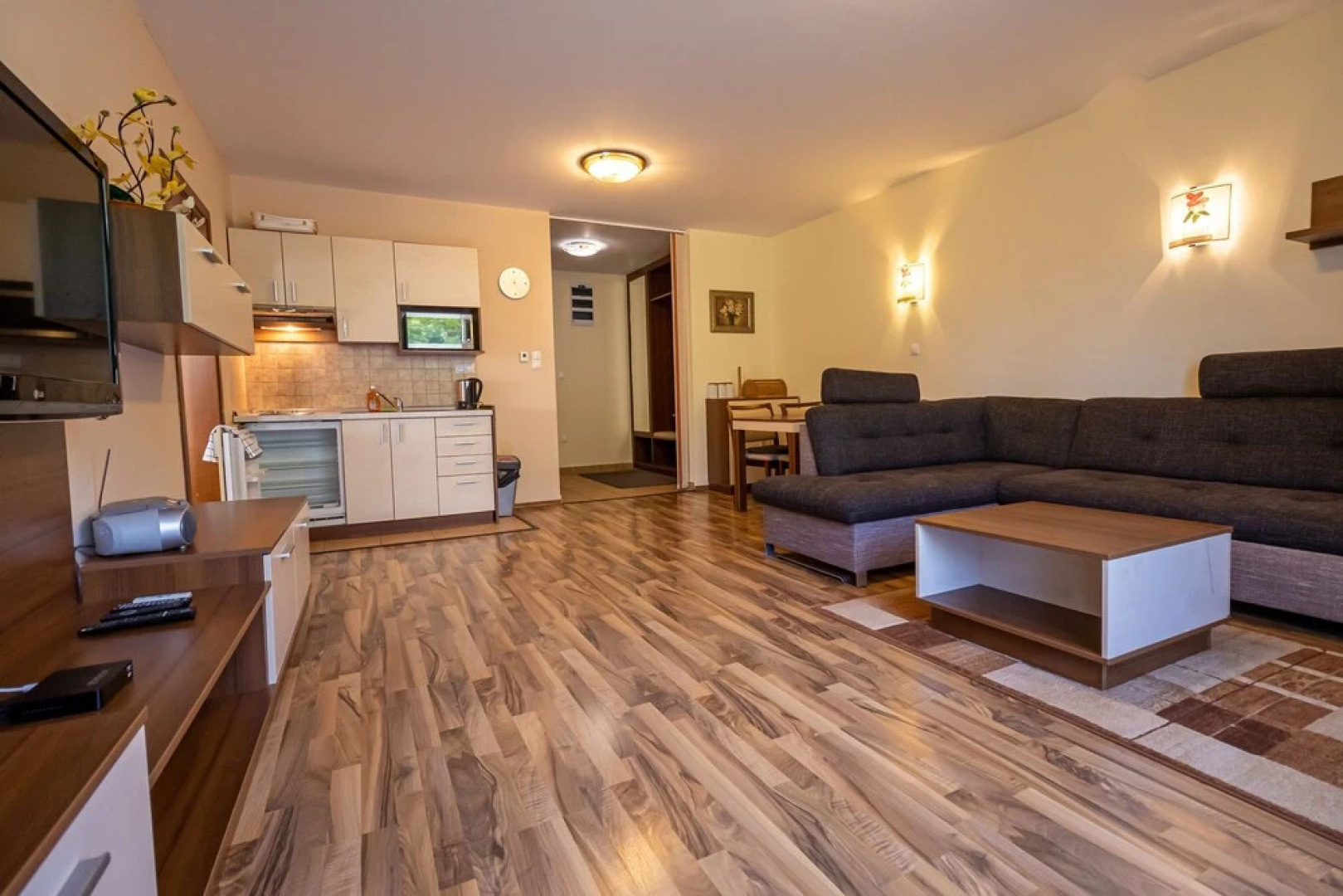 Fatrapark 2 Apartments & Restaurant