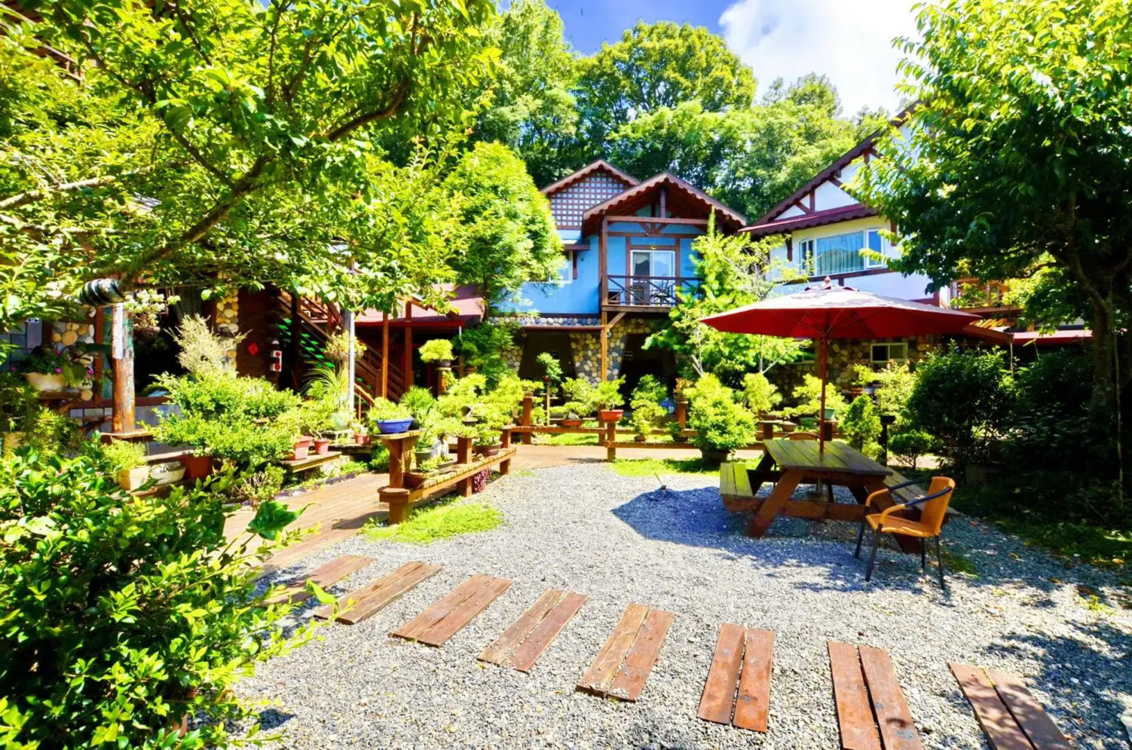 Shiyai Taoyuan B & B