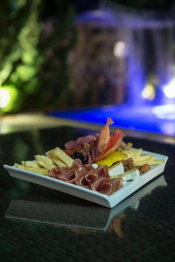 Las Ventanas Suites Hotel