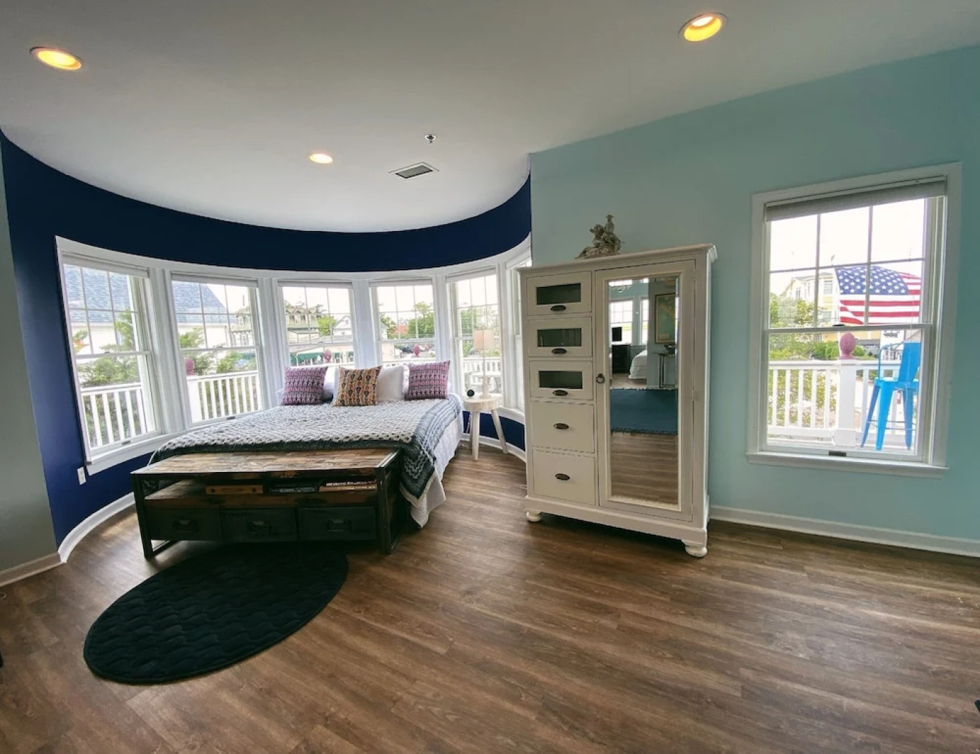 Tavern on the Bay Hotel & Marina