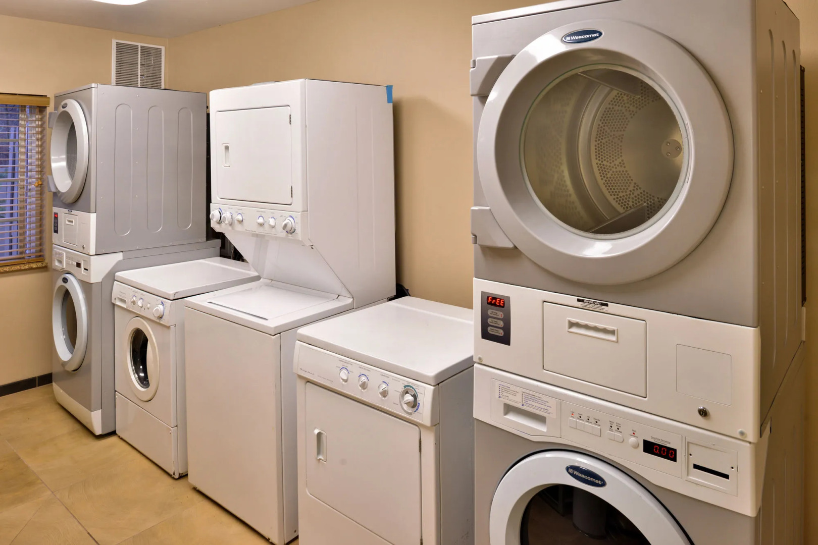 Candlewood Suites Athens by IHG