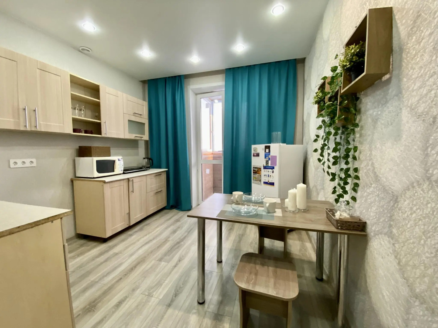 Compass (Компасс) на улице Дмитрия Менделеева