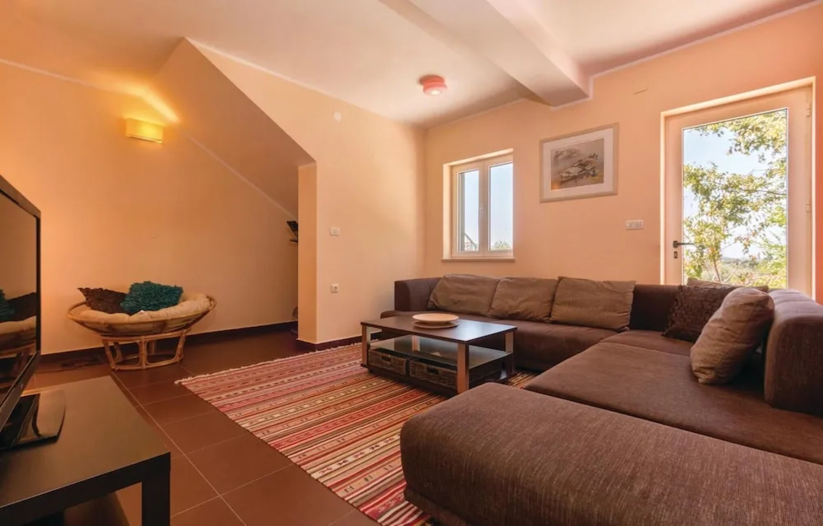 Nice Home in Liznjan with Outdoor Swimming Pool, Hot Tub & Sauna