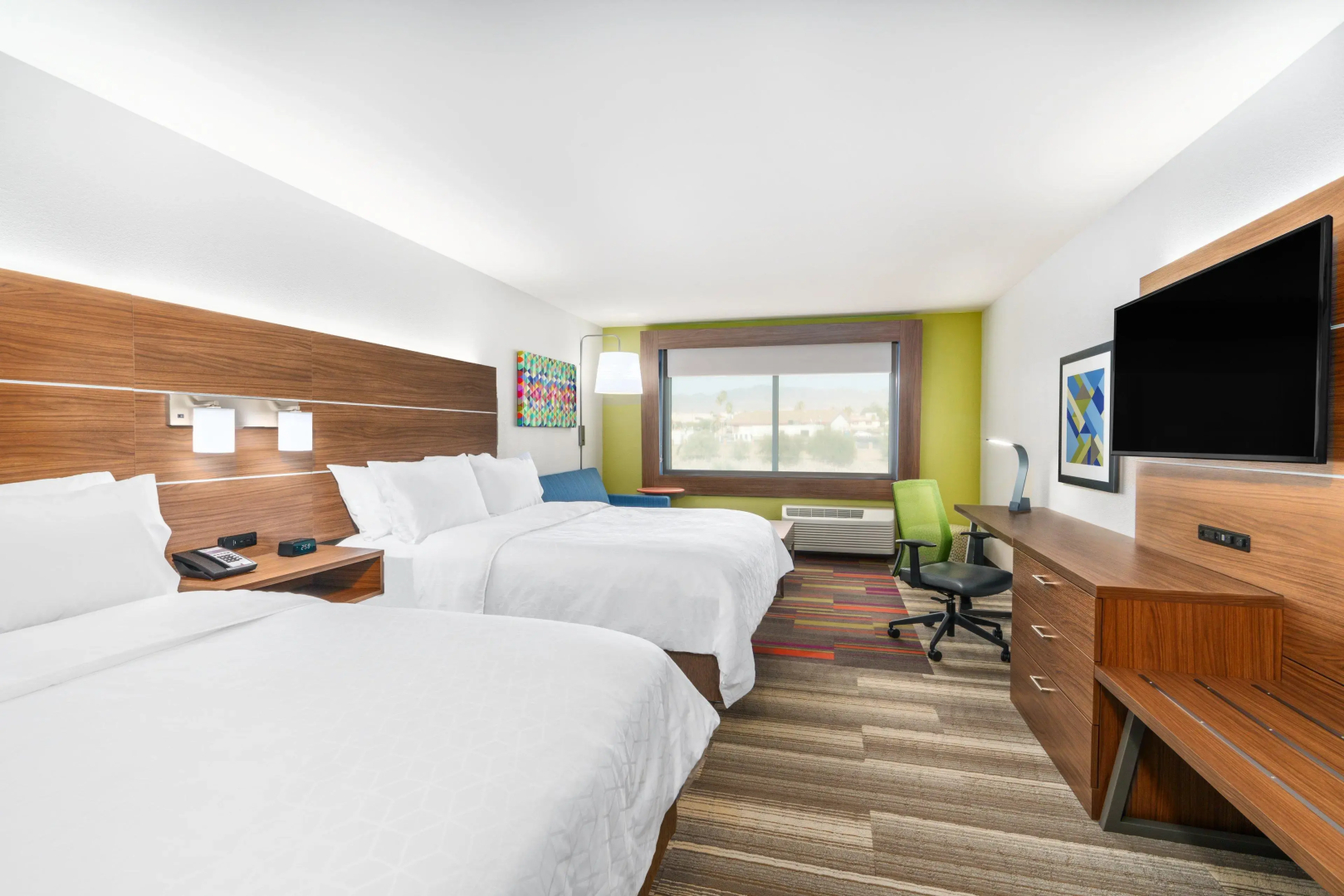 Holiday Inn Express & Suites Lake Havasu - London Bridge by IHG