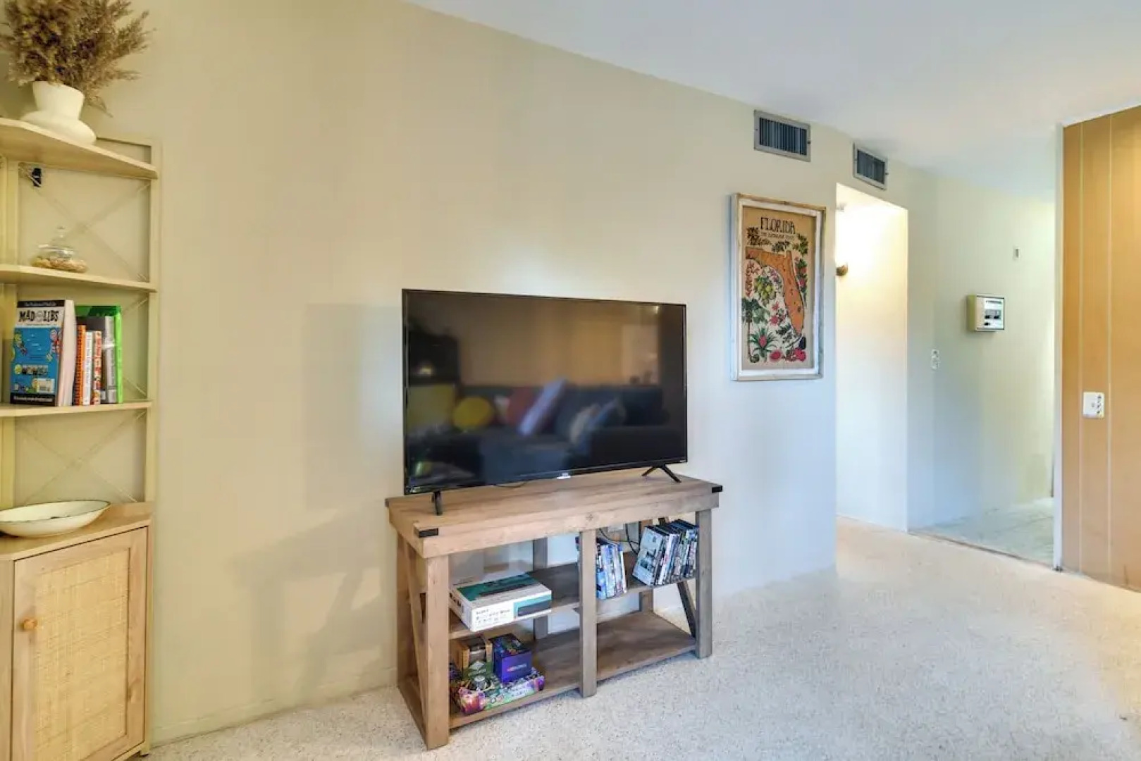 3 Mi to Beach: Seminole Retreat w/ Patio