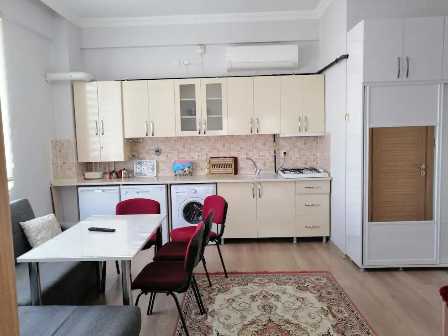 Er Sat Home Suit Otel