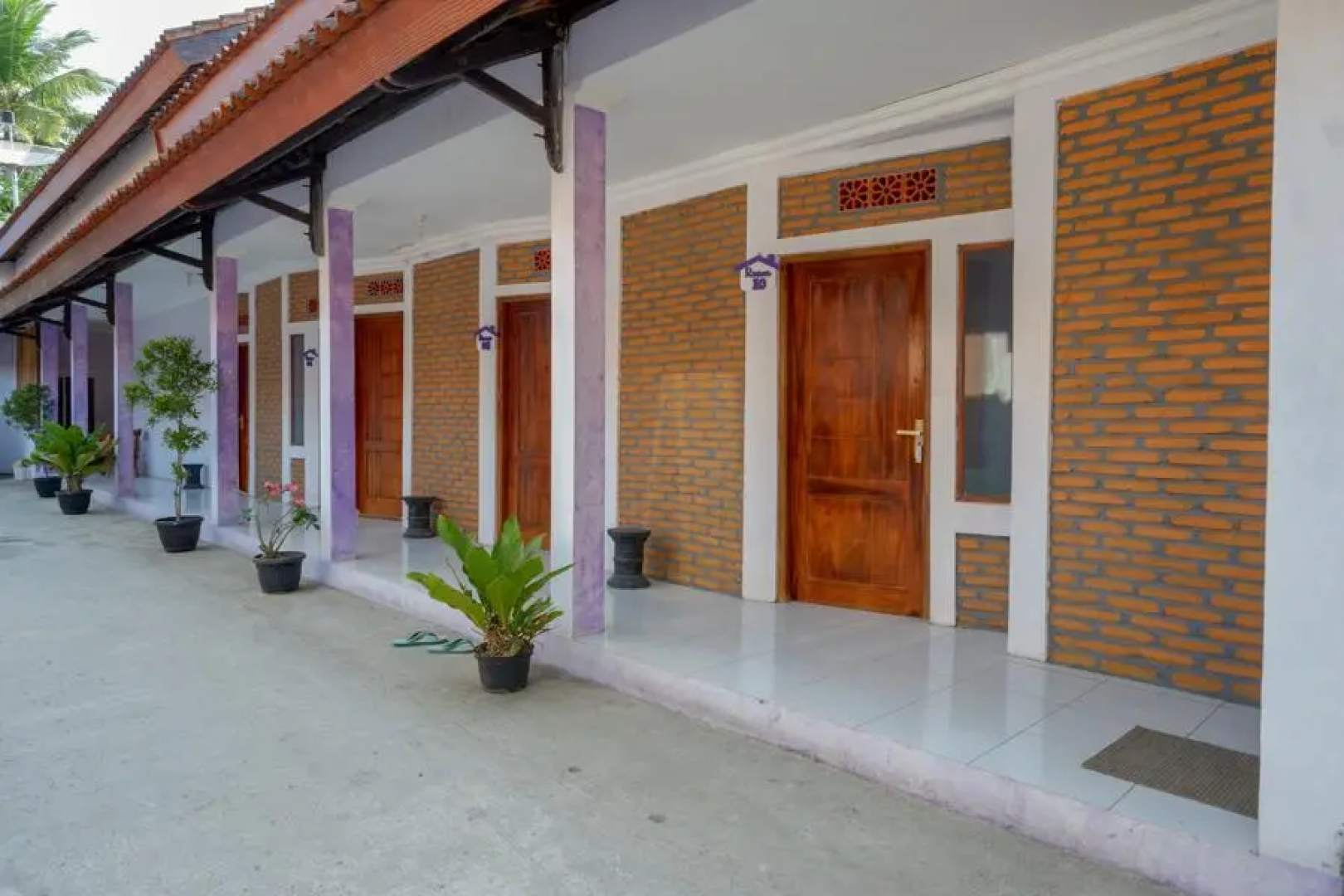 RedDoorz near Goa Jatijajar 2
