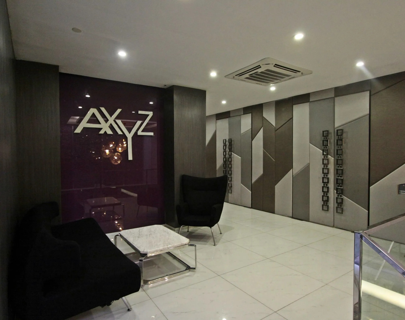 Hotel XYZ