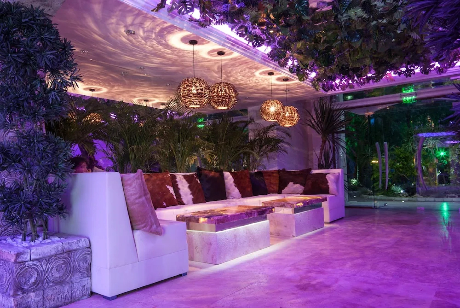 Apartcomplex Harmony Suites