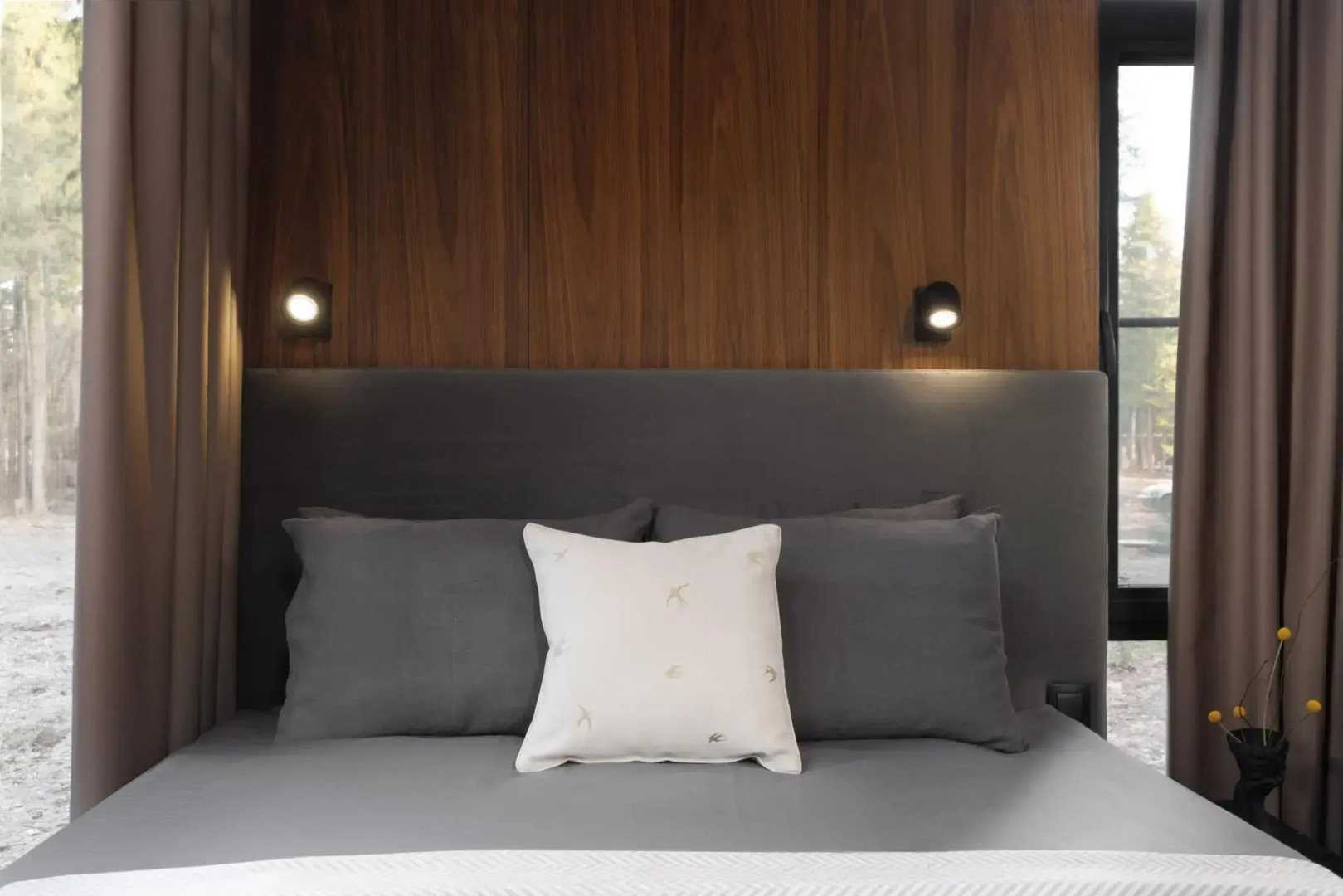 Озеро белых лилий