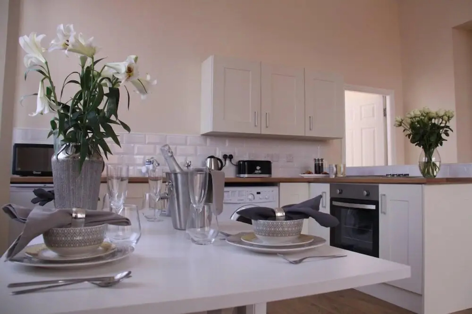 The Manchester St Petersgate - Sleeps up to 6 Close to Train Station Very Central