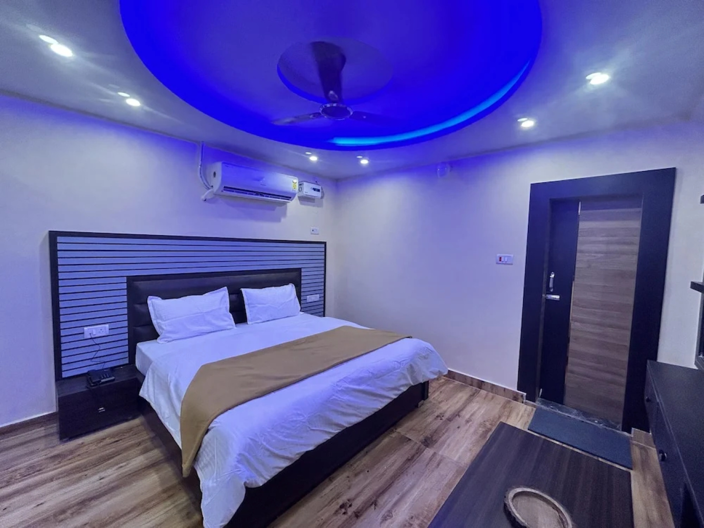 Hotel Raj Darbar