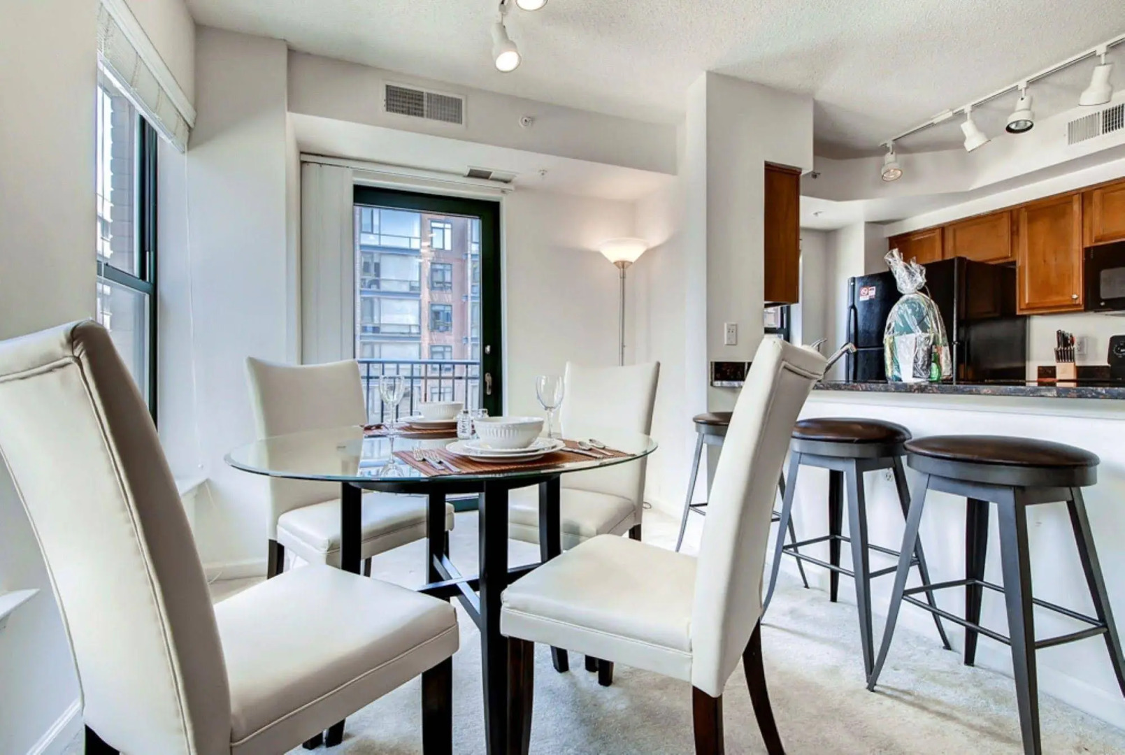 Global Luxury Suites at Thomas Circle