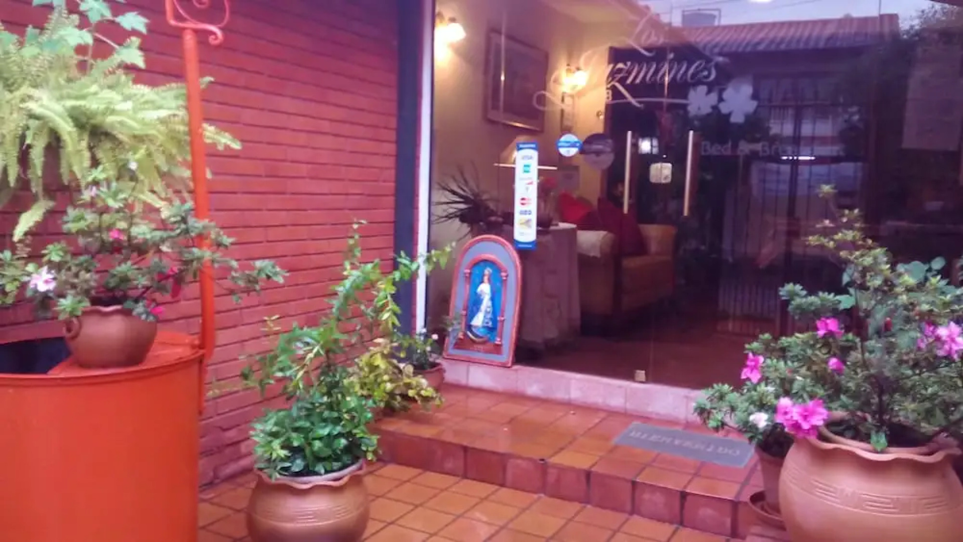 Hotel Los Jazmines B&B