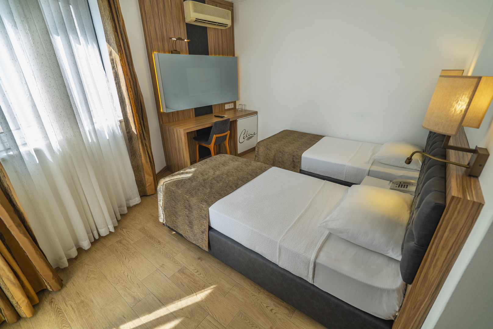 Kleopatra Celine Hotel