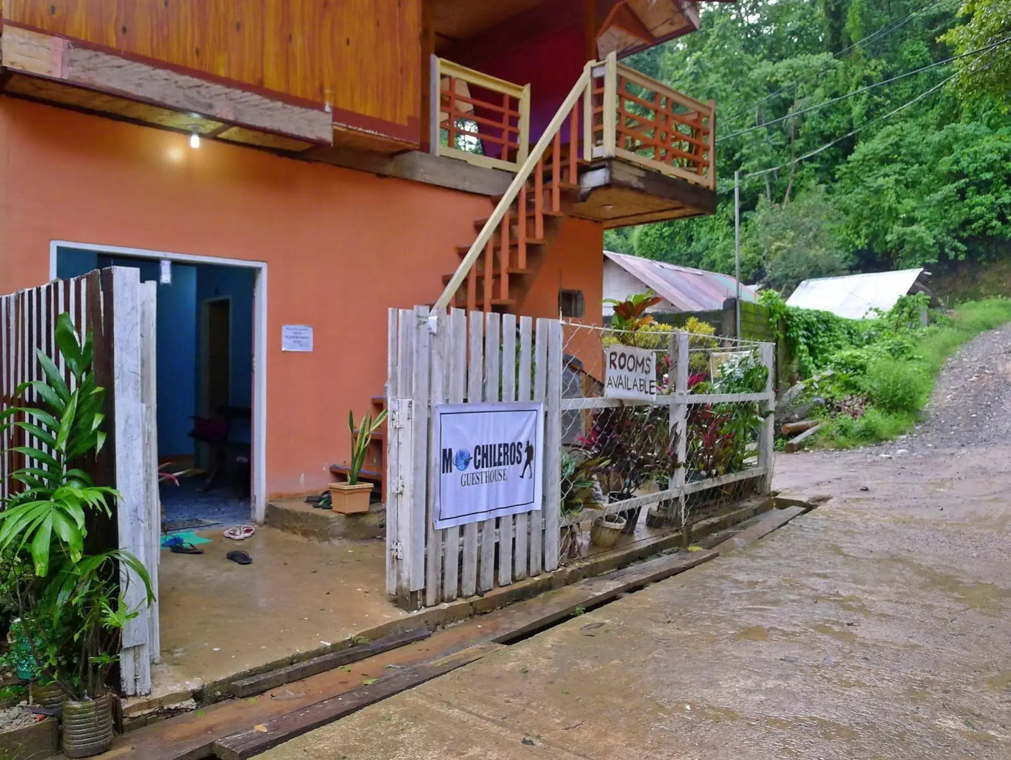 Mochileros Guesthouse