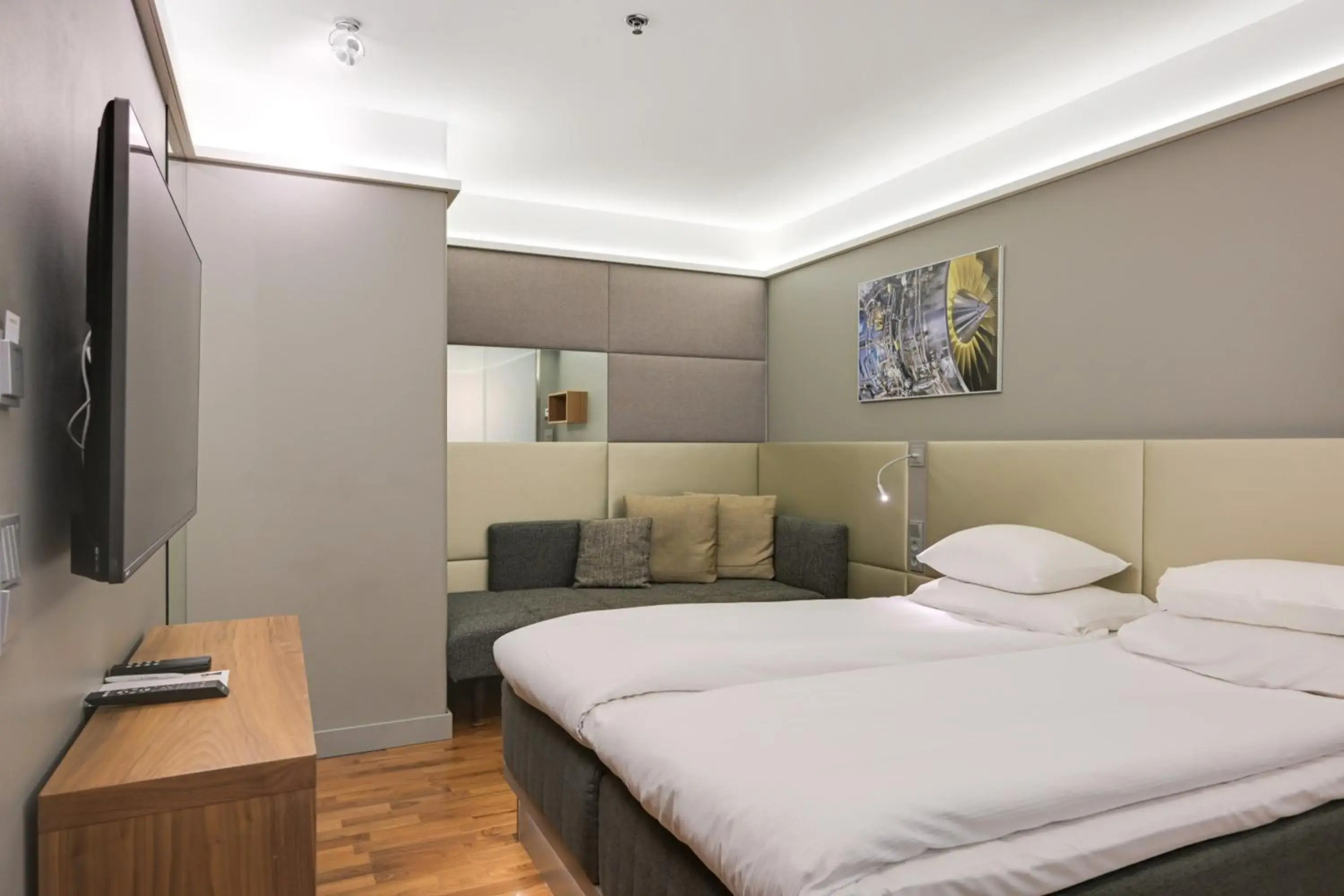 Comfort Hotel Xpress Helsinki Airport Terminal