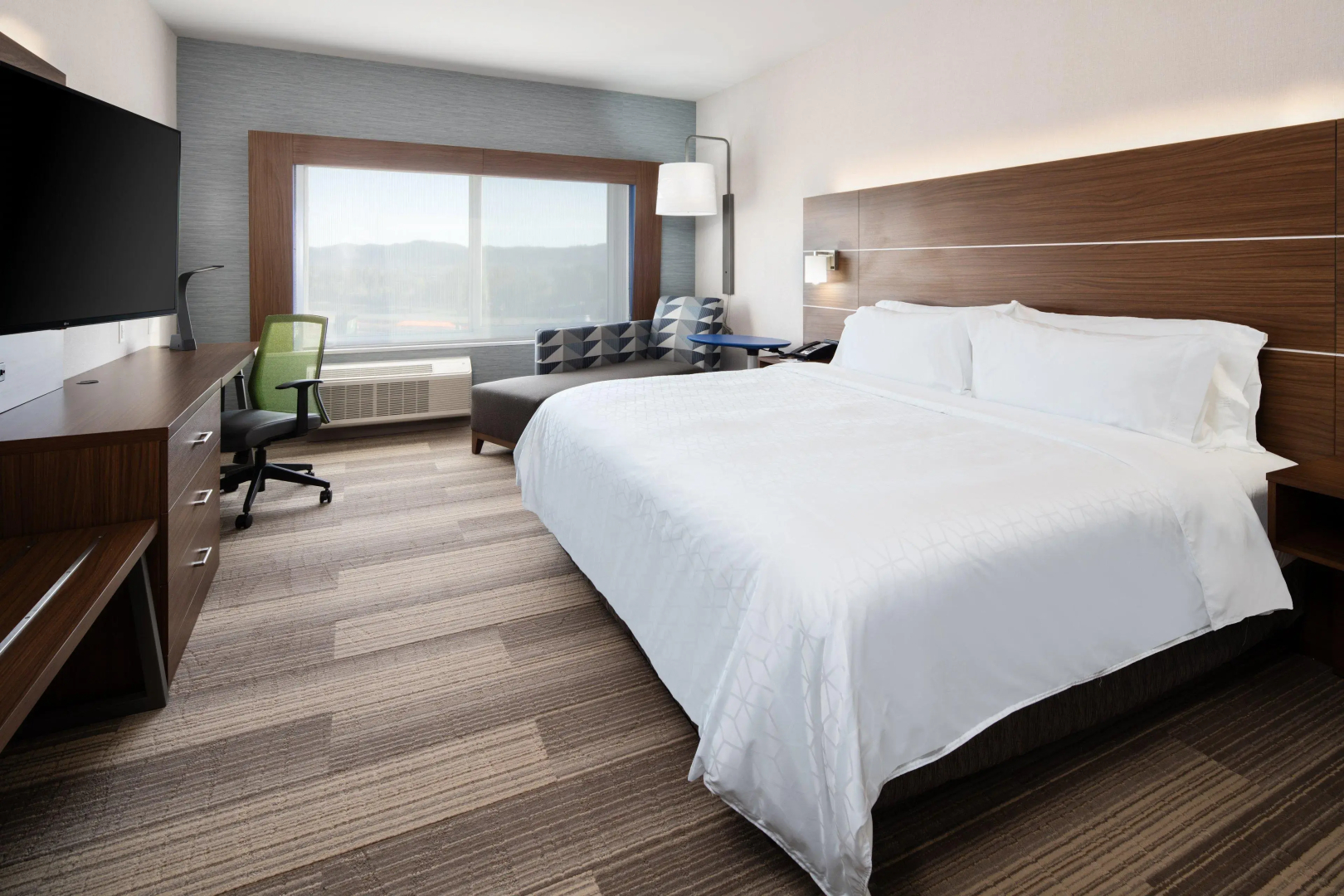 Holiday Inn Express & Suites Murrieta by IHG