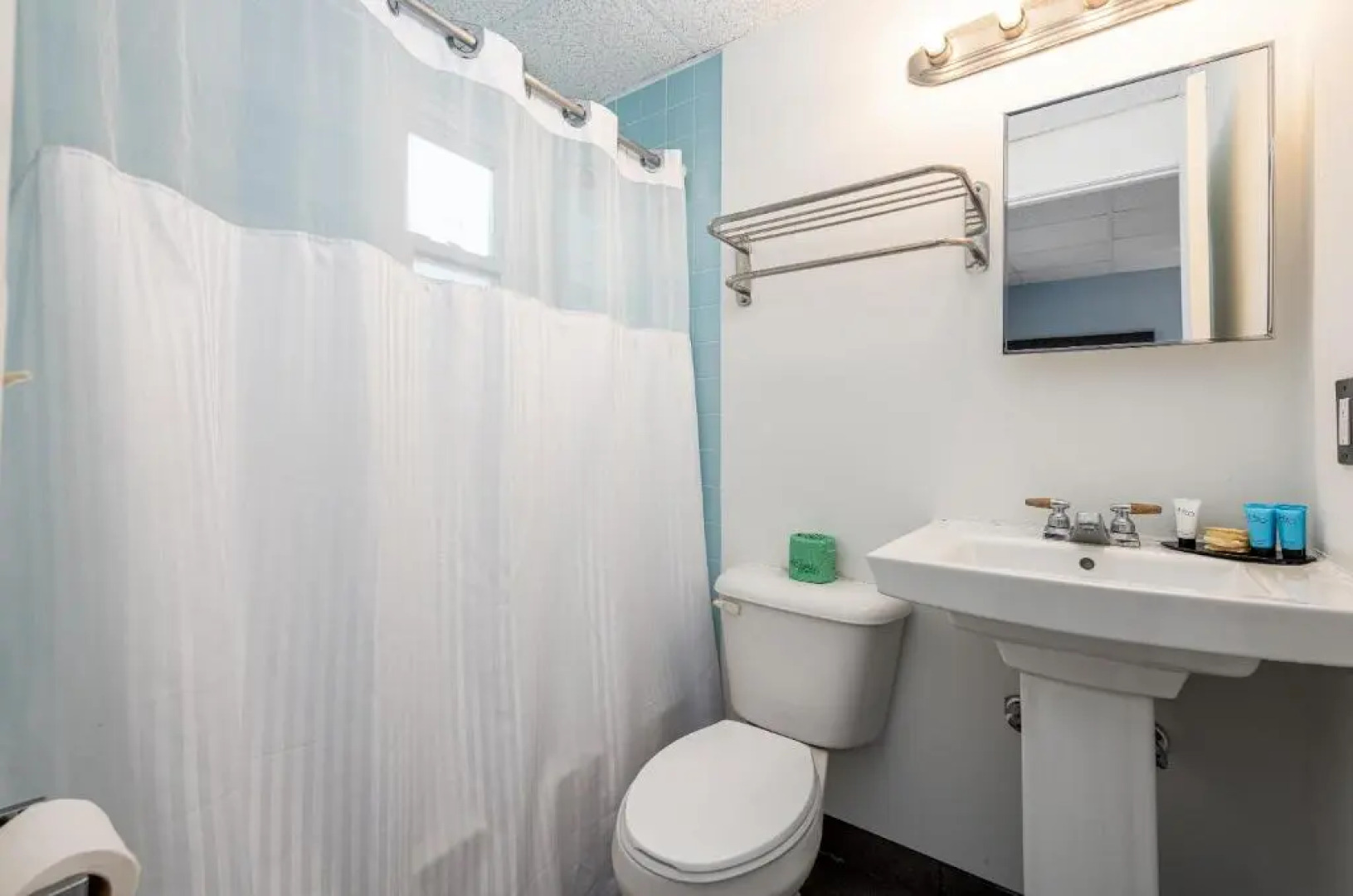 Hammock Inn & Suites North Beach Hotel