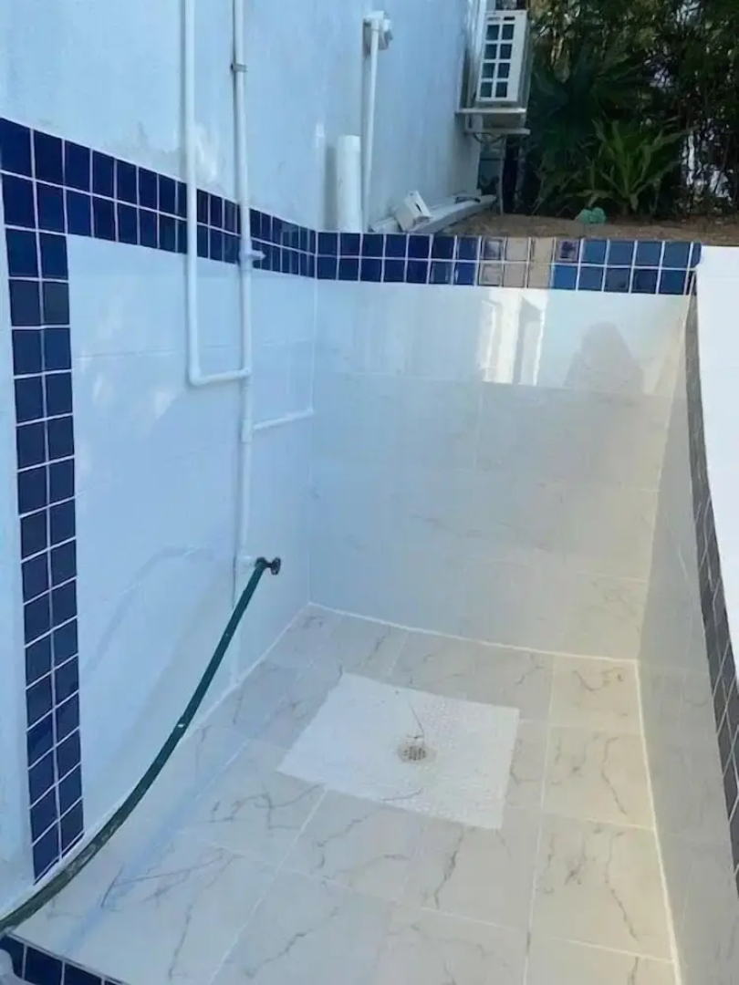 Blue Love Point 5 Bedroom Home
