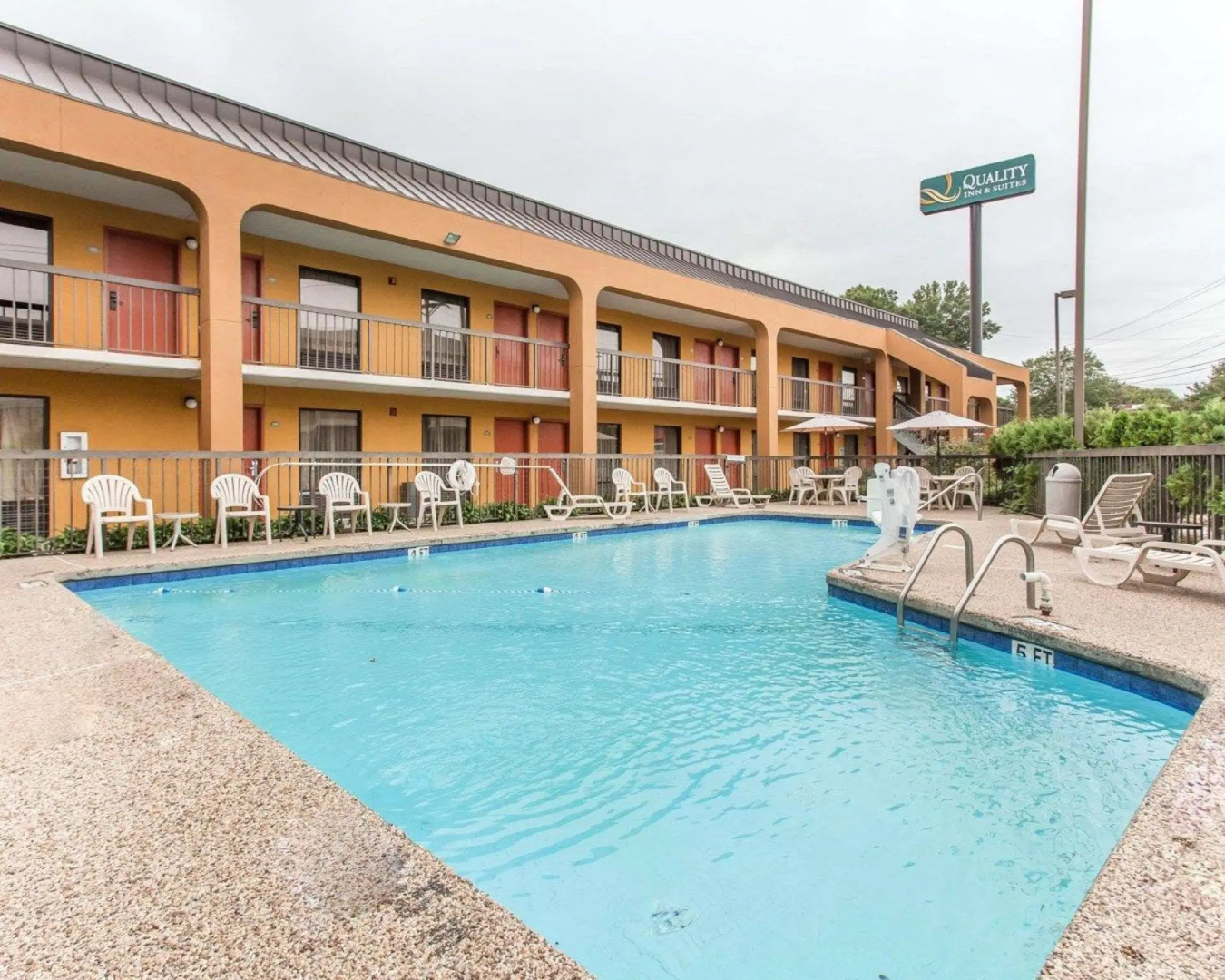 Clarion Pointe Statesville