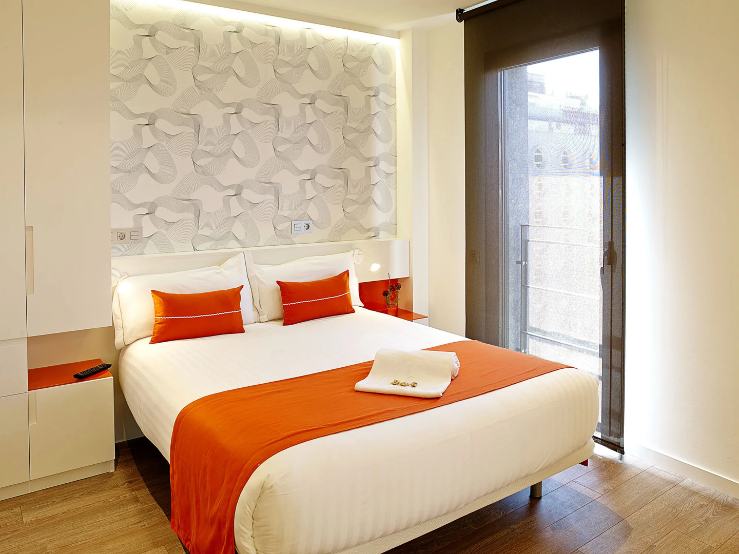 Apartments Hostemplo Suites