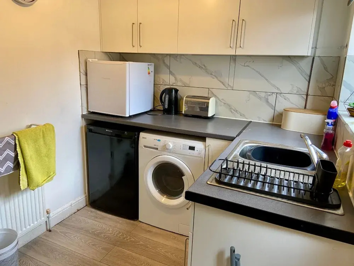 Comfortable 1 Bed Retreat in Batley - Sleeps 3