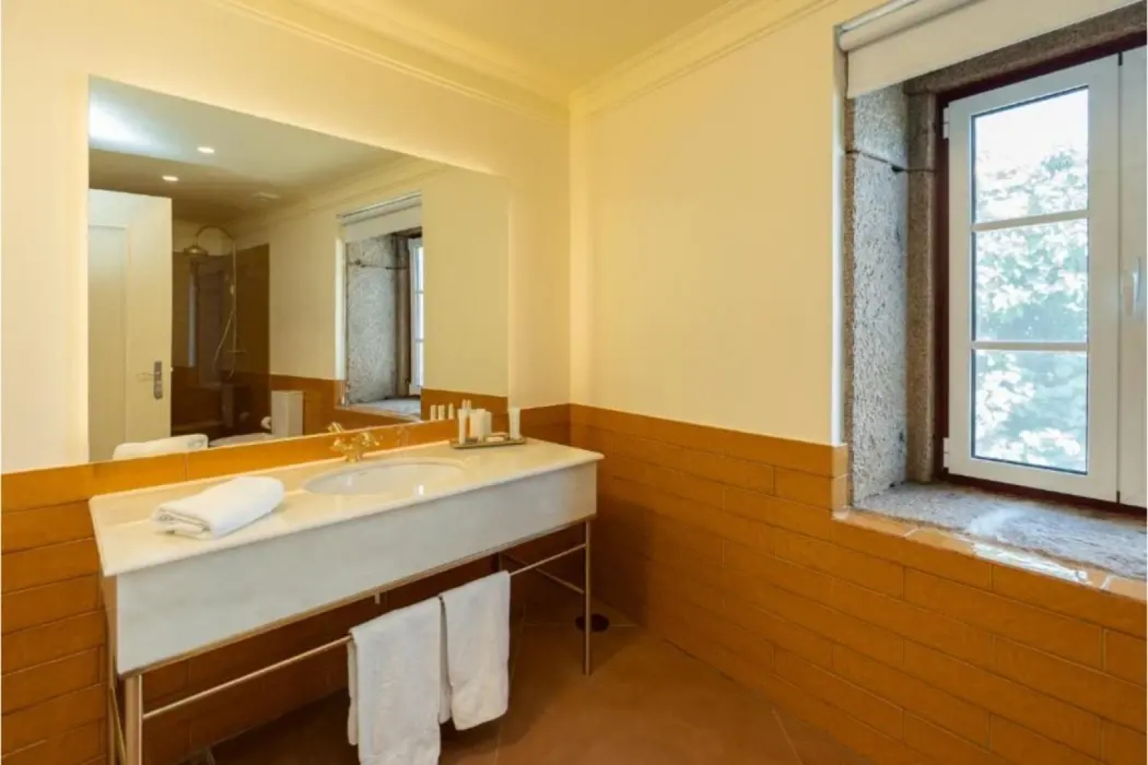 Отель The Manor House Celeirós