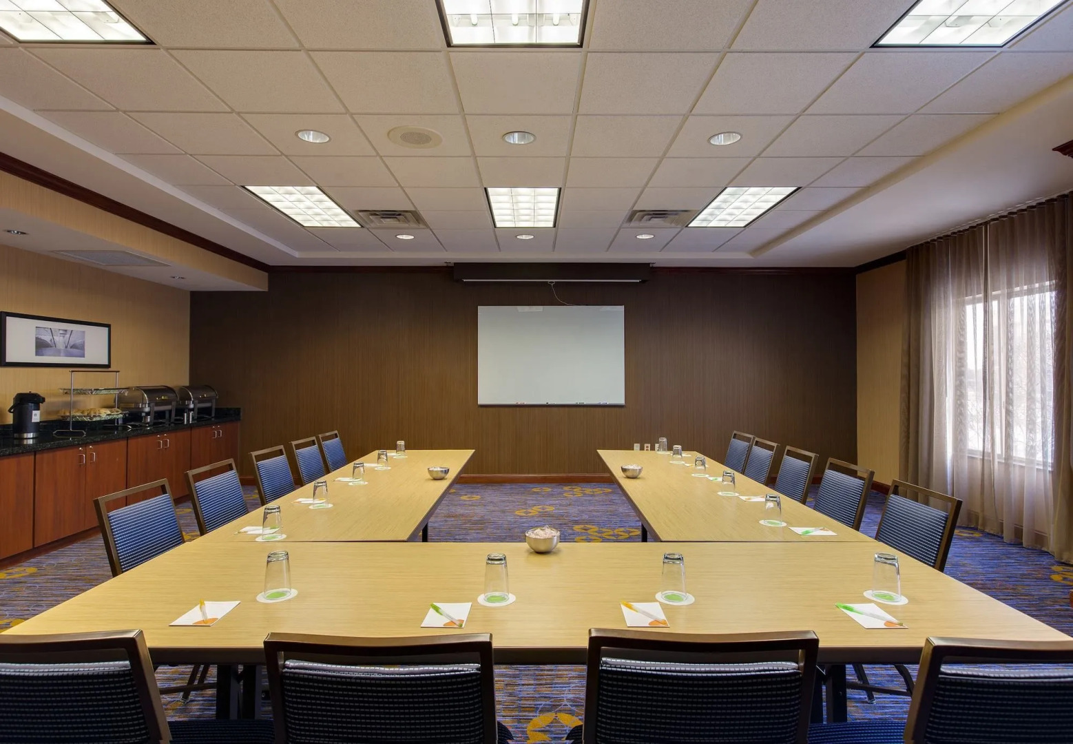 Courtyard by Marriott Chicago Schaumburg/Woodfield Mall