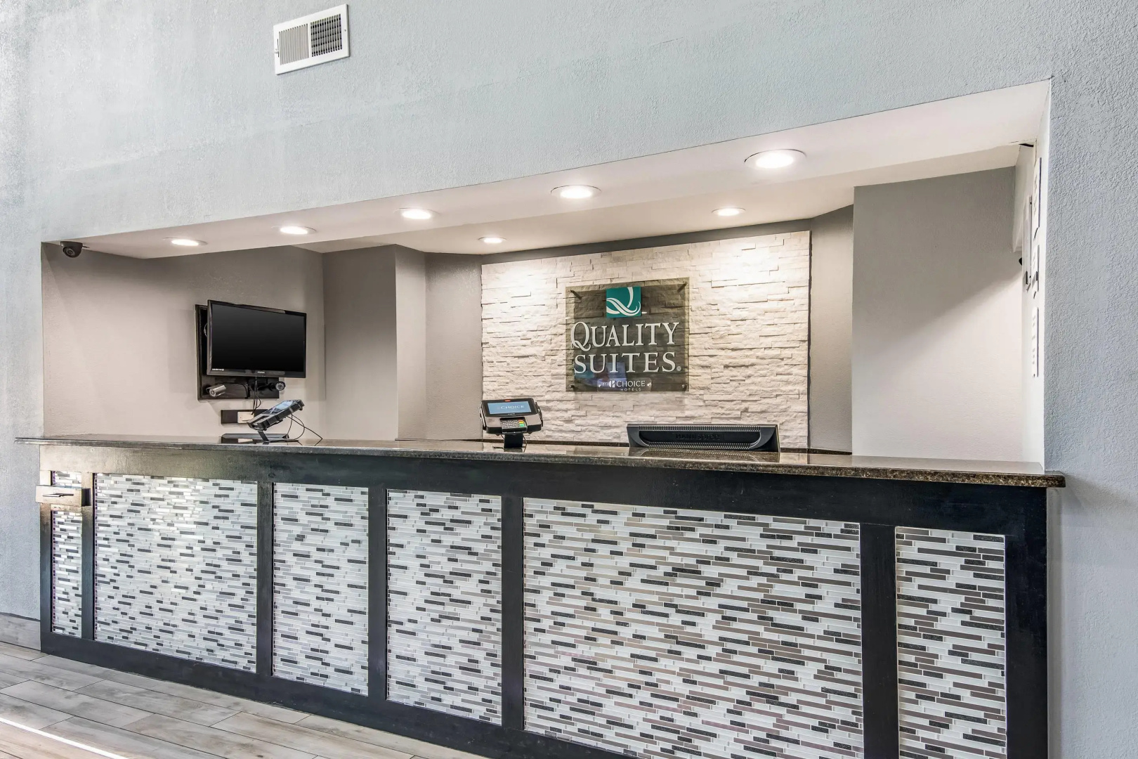 Quality Suites Maumelle - Little Rock NW