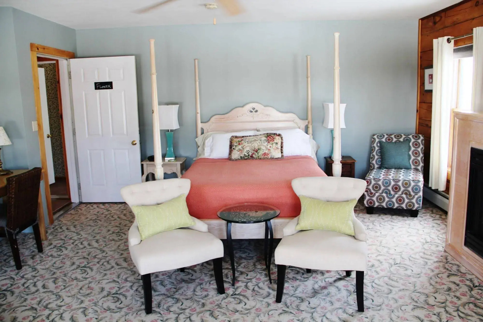 Point au Roche Lodge