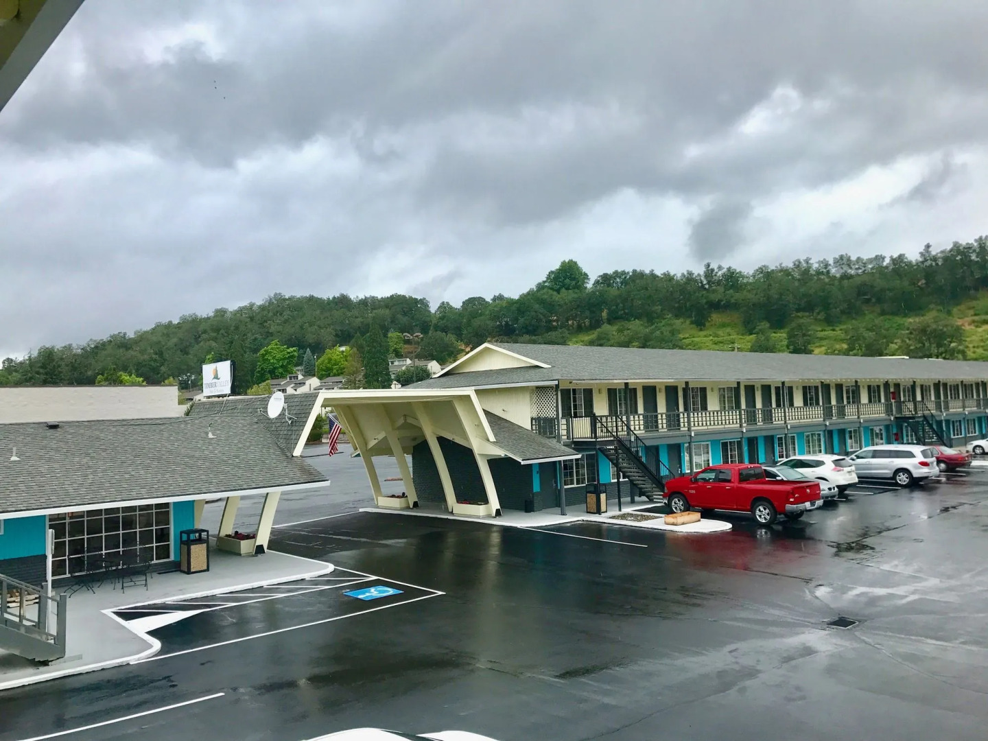 Rosewood Inn and Suites