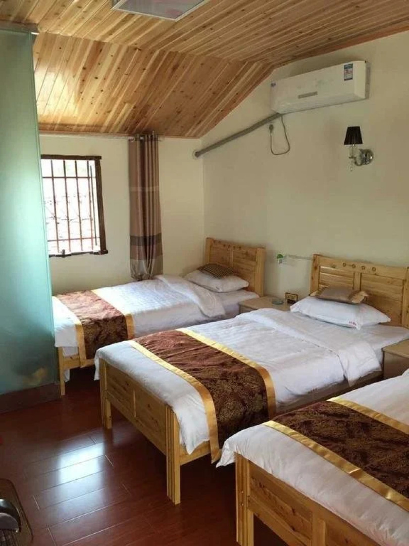 Langzhong Zhaoshi Inn