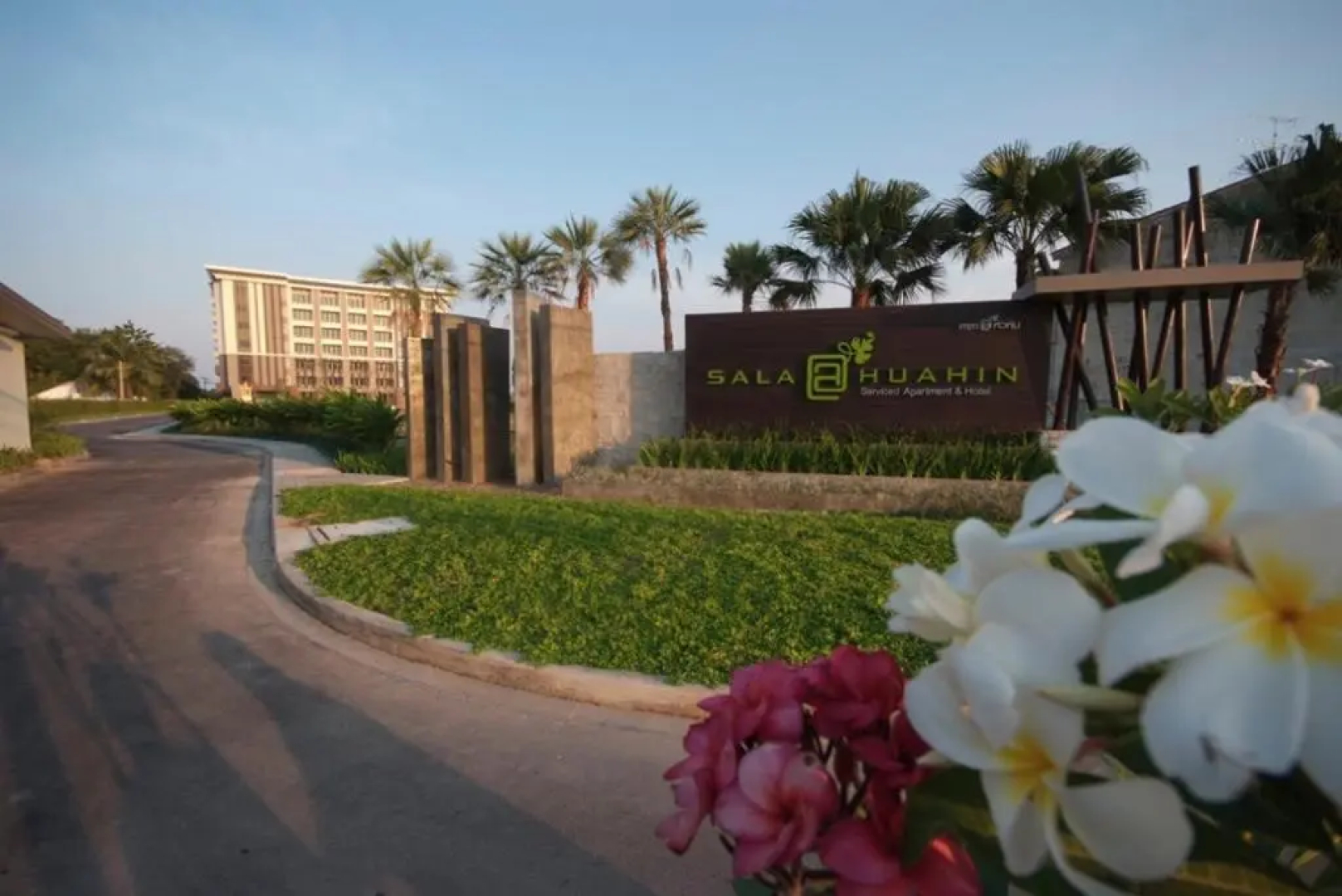 Silathip Huahin Serviced Apartment & Hotel