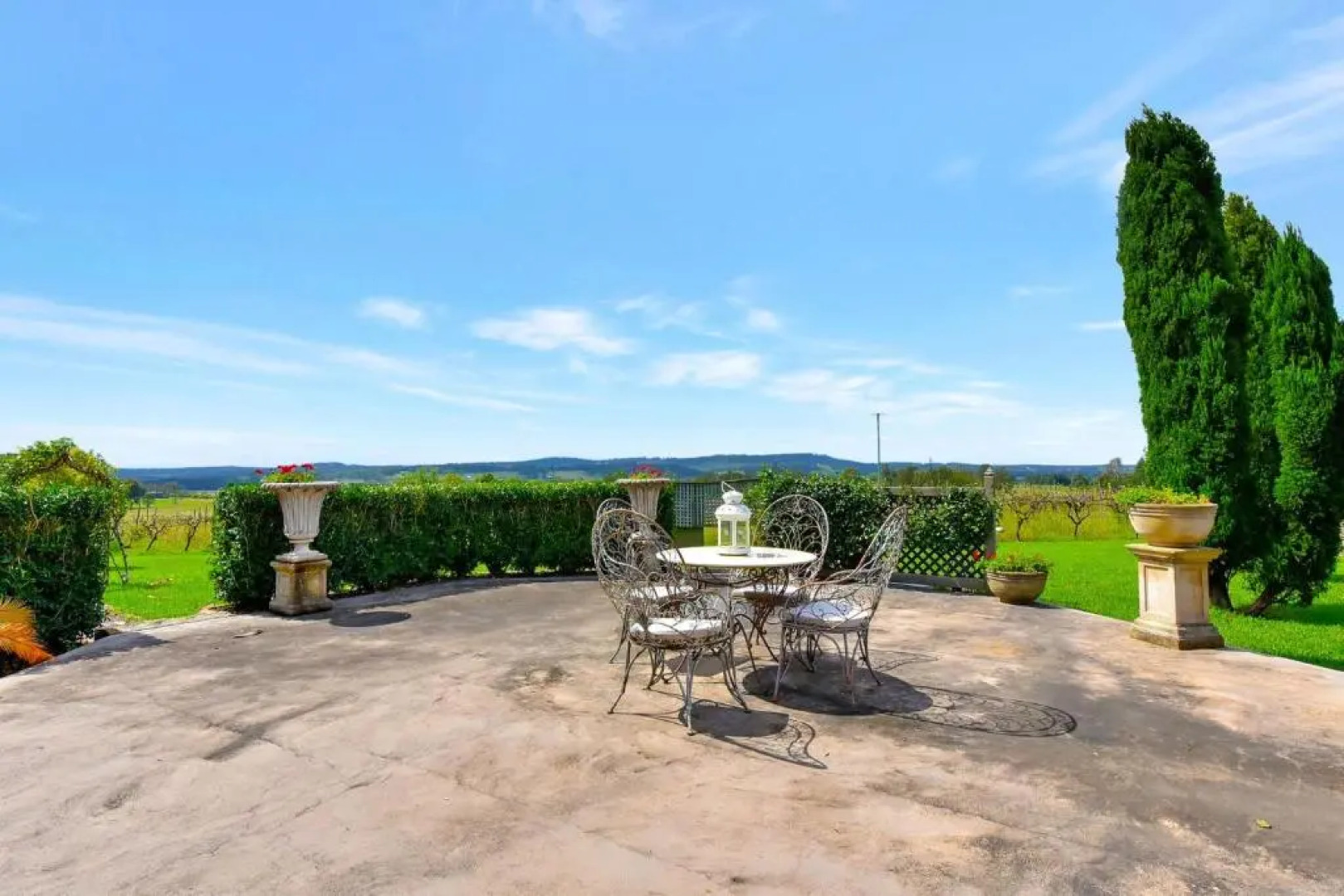 Blueberry Hill Vineyard Studio Rose Room