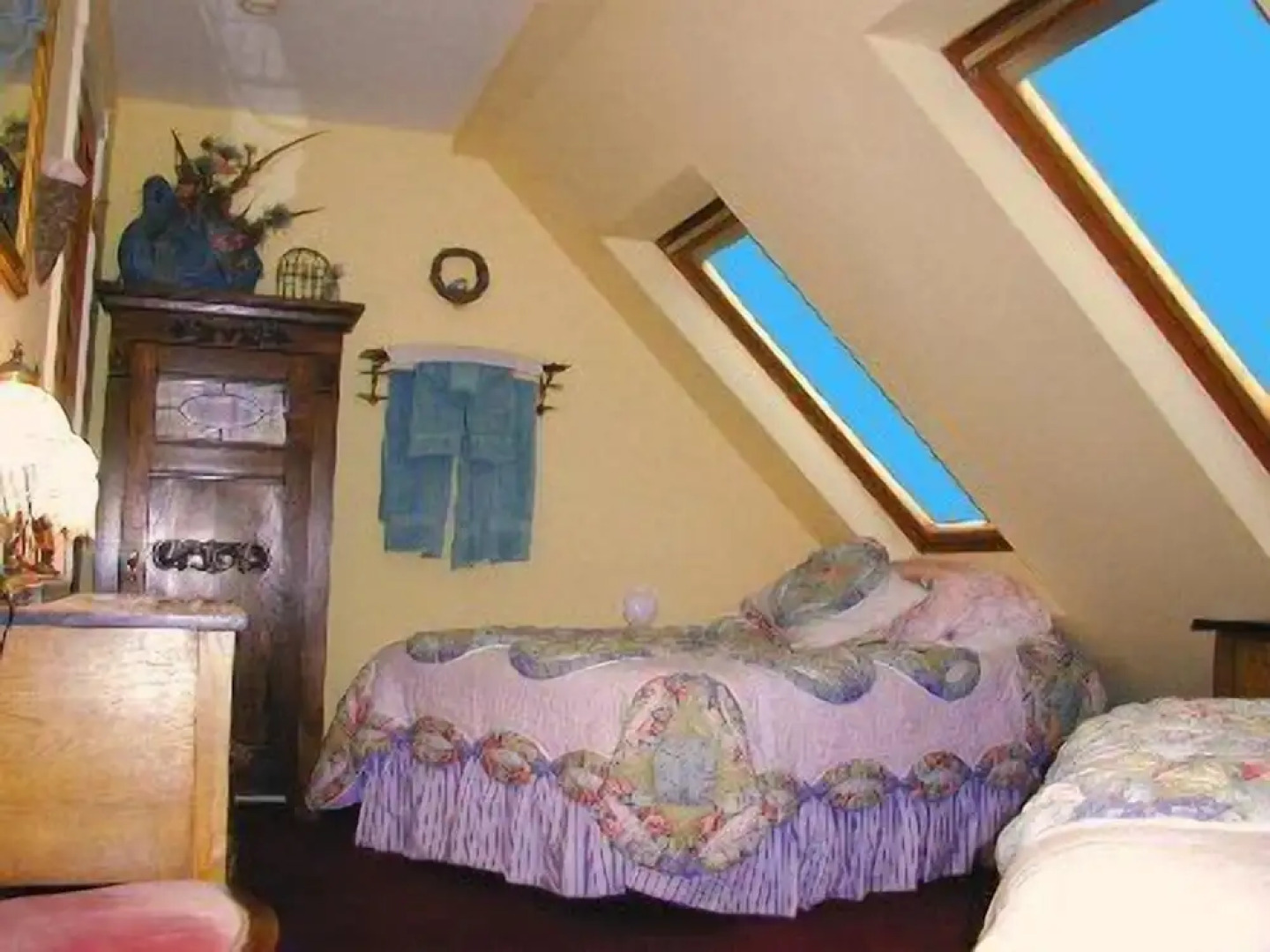 Robins Nest Bed & Breakfast