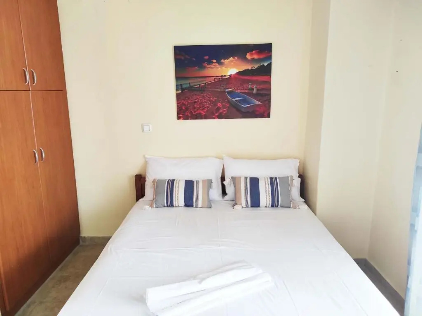 Sea View Maisonette in Chanioti, 40m from the Beach