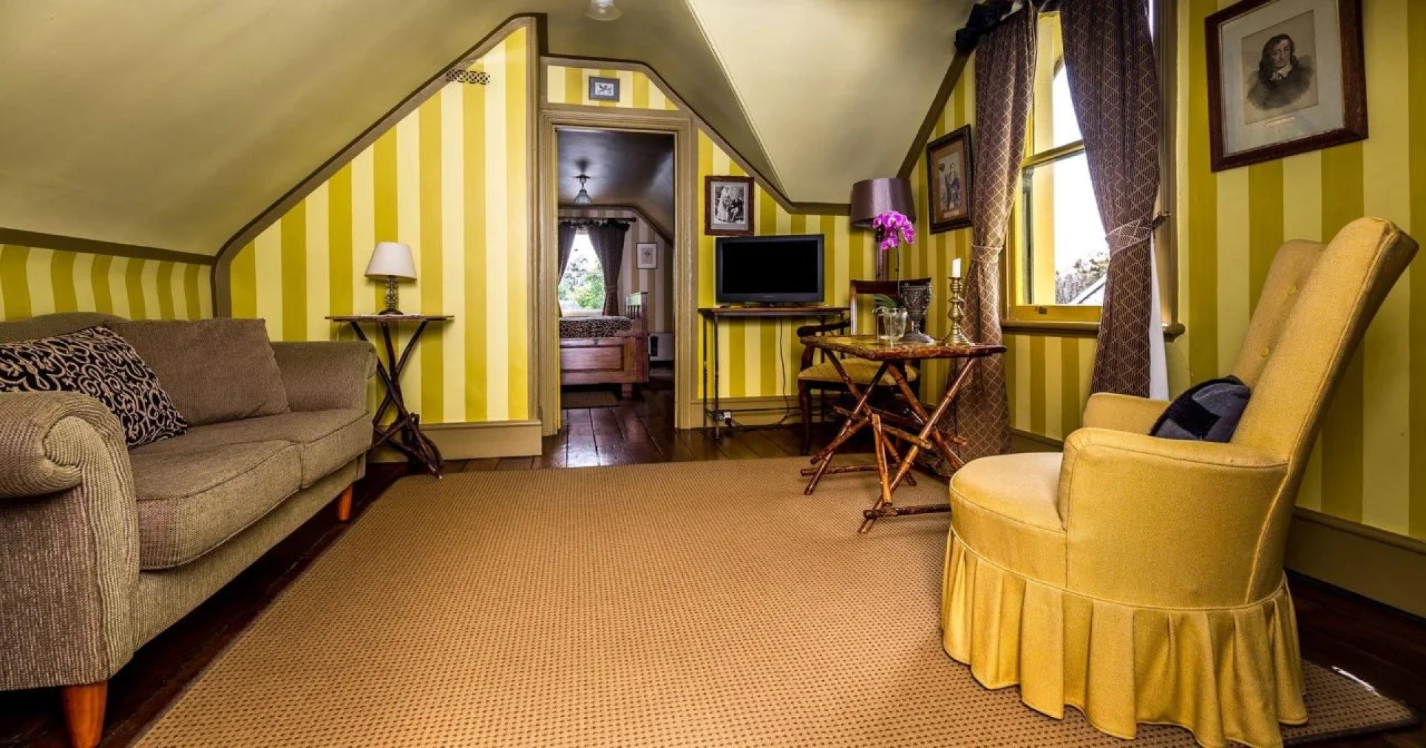 Corinda Contemporary