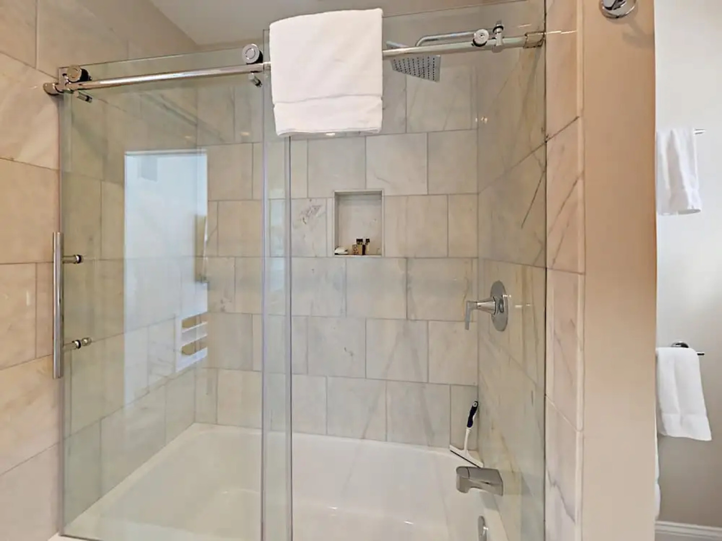 27 Ranger Lane Cottage 2 Bedrooms 2 Bathrooms Cottage